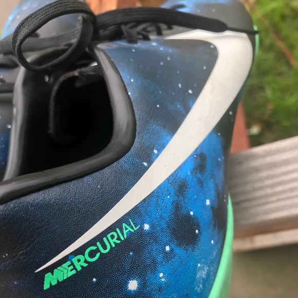SOLD Nike Mercurial Victory Galaxy Limited Edition - Picture 4 of 8